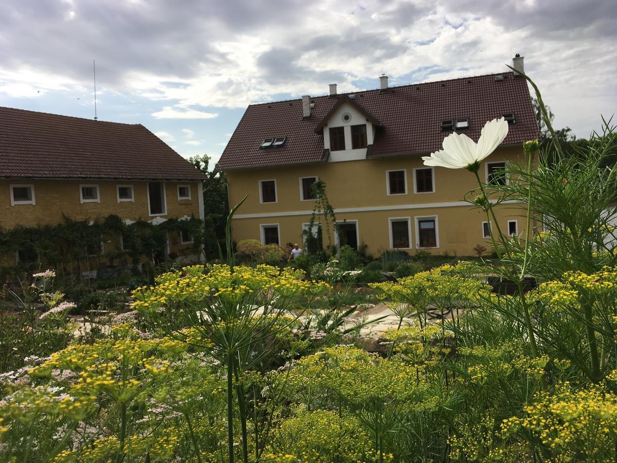 Statek Lunikov Villa Zizice Esterno foto